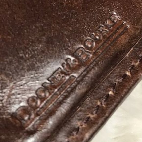 *Rare* Dooney & Bourke Burnished Red Brown Genuine Leather Croc Embossed Wallet - Picture 10 of 14